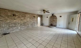 2305 Violet St, Carlsbad, NM 88220