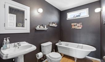 222 E Remington Rd, Athol, ID 83801