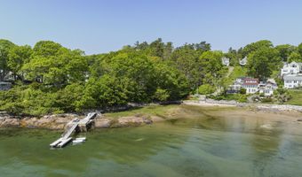 24 Amerescoggin Rd, Falmouth, ME 04105