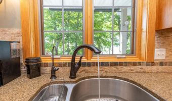 1728 Golden Dr SW, Alexandria, MN 56308