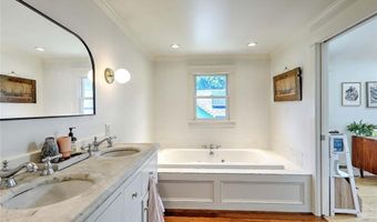 264 Sowams Rd, Barrington, RI 02806