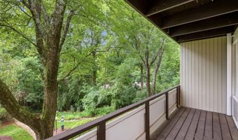 7525 SPRING LAKE Dr #C2, Bethesda, MD 20817