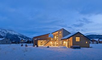 356 COLUMBINE St, Alpine, WY 83128