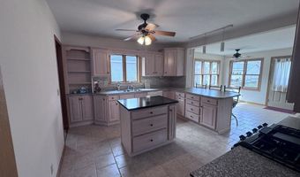 423 N Johnson St, Ada, OH 45810