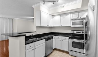 880 N POLLARD St N 224, Arlington, VA 22203