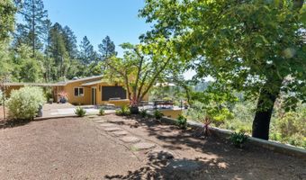 460 Bella Vista Dr, Angwin, CA 94508