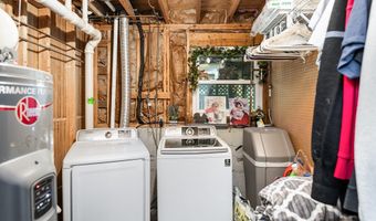 300 Brookwood Dr, Alexandria, KY 41001
