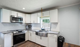18 Whaley Rd, Blackville, SC 29817