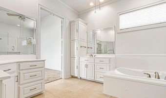 12038 Lake Estates Ave, Baton Rouge, LA 70810