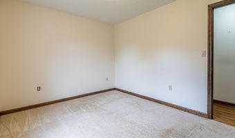 19464 Triple Crown Dr, Abingdon, VA 24211