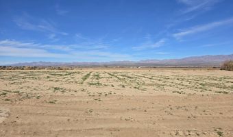 Split 3 Bomza Way, Central, AZ 85531