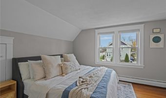 35 Barney St, East Providence, RI 02916