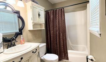 108 Pat St, Athens, AL 35611