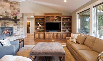 2885 NW Perlette Ln, Bend, OR 97703