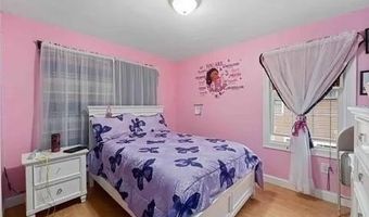 18 Calef St, Cranston, RI 02920