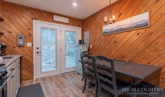 141 Snowflake Rd, Banner Elk, NC 28604