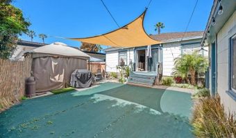 1335 Hornblend St, San Diego, CA 92109