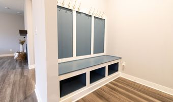 4216 Lauder Rd, Bargersville, IN 46106