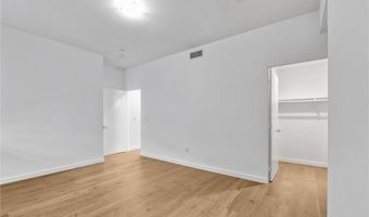 6583 W Manchester Ave, Los Angeles, CA 90045