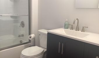 25 King James Ln, Atlantic Highlands, NJ 07716