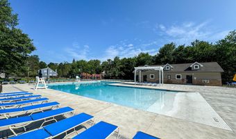 3055 Briarwood Dr, Tobyhanna, PA 18466