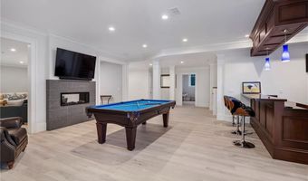 10 Ocean Lawn Ln, Newport, RI 02840