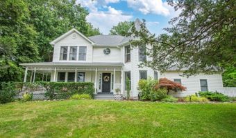 1 Victoria Pines Ln, Andover, NJ 07848
