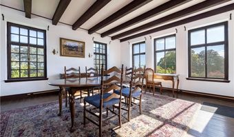 2180 Tower Hill Rd, North Kingstown, RI 02874