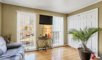 25 Cannonball Dr, Barnegat, NJ 08005
