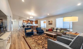 746 Seacrest Dr, Bandon, OR 97411