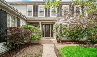 1940 Waverly Ln, Algonquin, IL 60102
