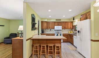 1094 Lowell Dr, Apple Valley, MN 55124