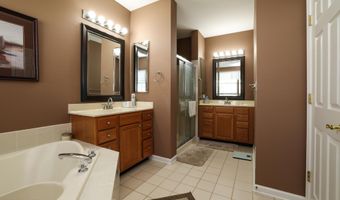 15 Shady Stream Rd, Barnegat, NJ 08005