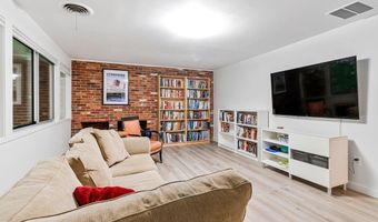 8004 PARK OVERLOOK Dr, Bethesda, MD 20817