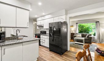 624 Susan Dr, Ann Arbor, MI 48103