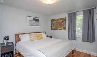 24 Southmayd St, Newport, RI 02840