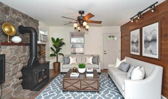 30 2nd St St, Franklinville, NJ 08322