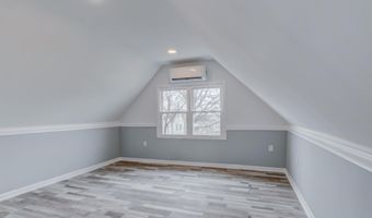 36 E 4TH St 3, Bayonne, NJ 07002