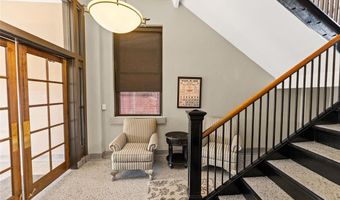 7 Alby St 2, Alton, IL 62002