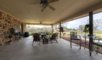 172 Home Pl, Adkins, TX 78101