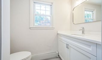 56 Glad Valley Dr, Billerica, MA 01821