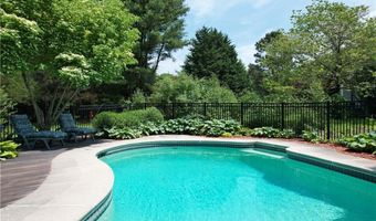 50 Intrepid Ln, Jamestown, RI 02835