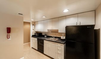 1408 HOPKINS St NW B, Washington, DC 20036