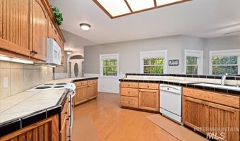 3057 Hwy 71, Cambridge, ID 83610