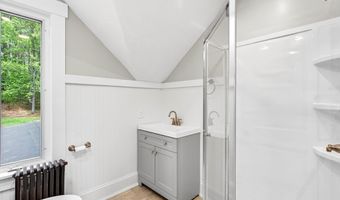 148 Center St, Ashburnham, MA 01430