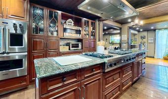 10 Stagecoach Ln, Amenia, NY 12501