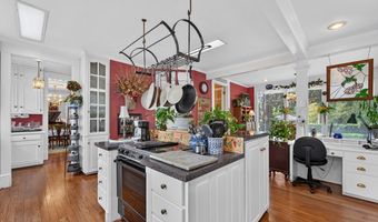 12 Dyal St, Baxley, GA 31513