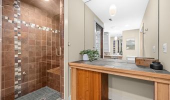 6005 ANNISTON Rd, Bethesda, MD 20817
