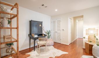 4113 S FOUR MILE RUN Dr #404, Arlington, VA 22204