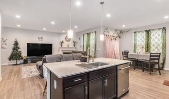 2853 Dillon Dr, Ann Arbor, MI 48105